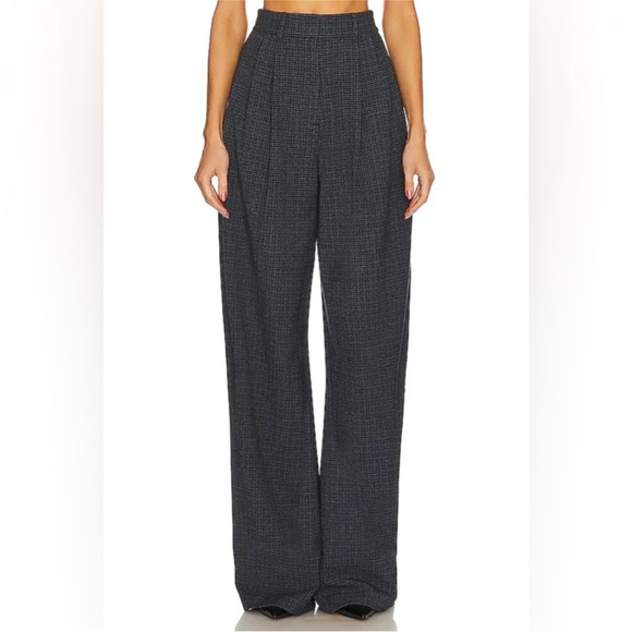 NEW L'Academie The High Waist Pleated Plaid Trouser in dark grey - Picture 4 of 10